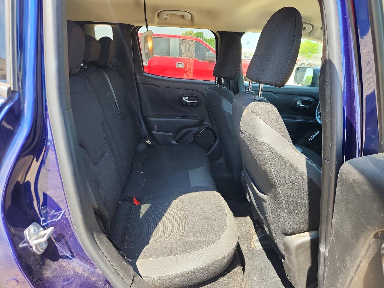 2019 JEEP RENEGADE LATITUDE photo 28