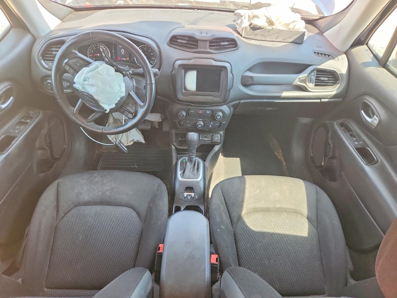 2019 JEEP RENEGADE LATITUDE photo 22