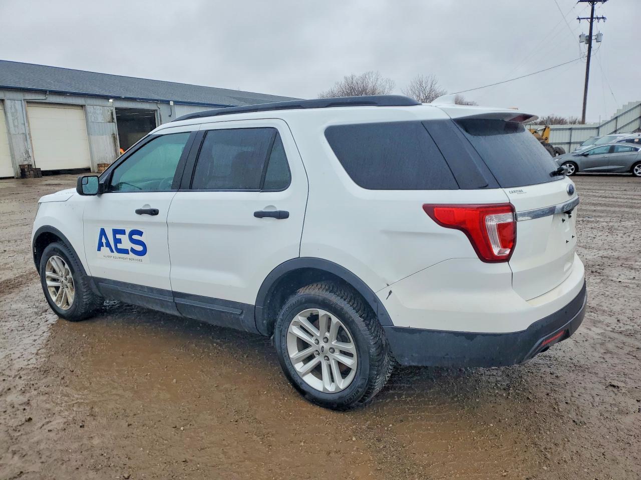 2016 FORD EXPLORER photo 4