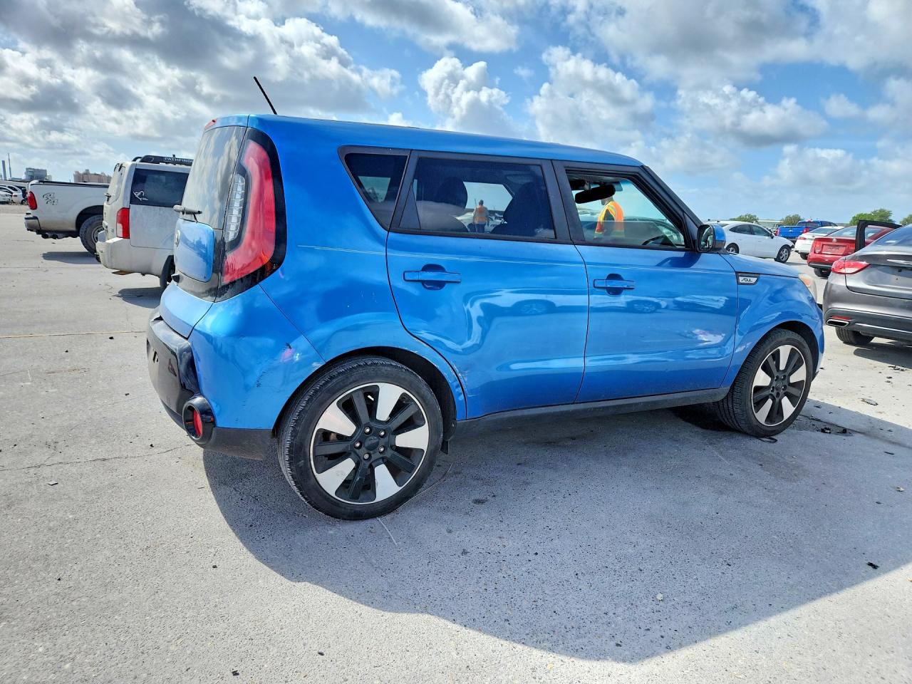 2016 KIA SOUL + photo 5