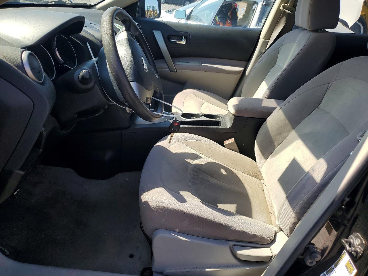 2010 NISSAN ROGUE S photo 13