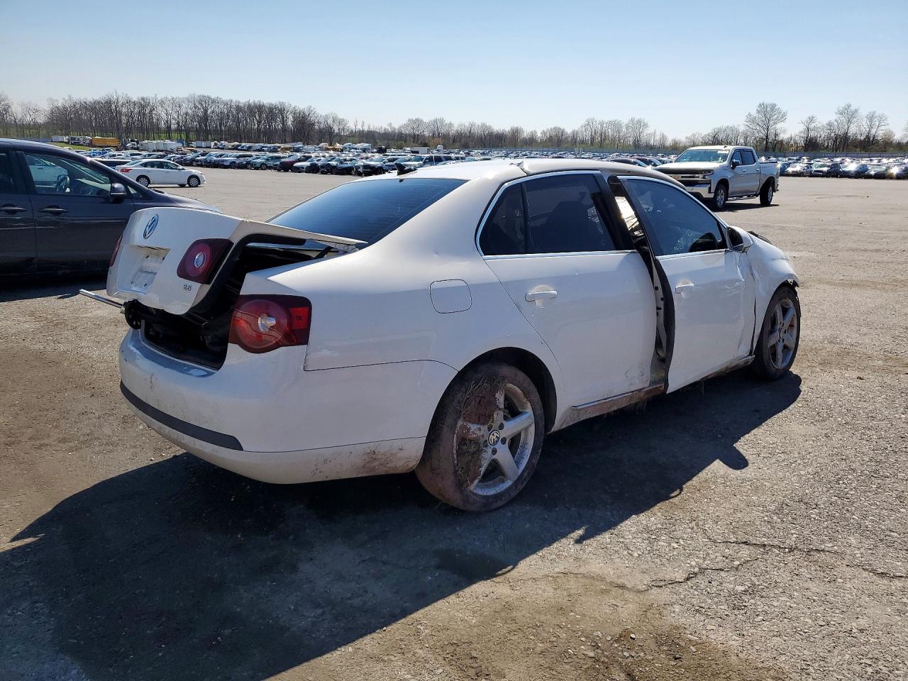 2009 VOLKSWAGEN JETTA SE photo 3
