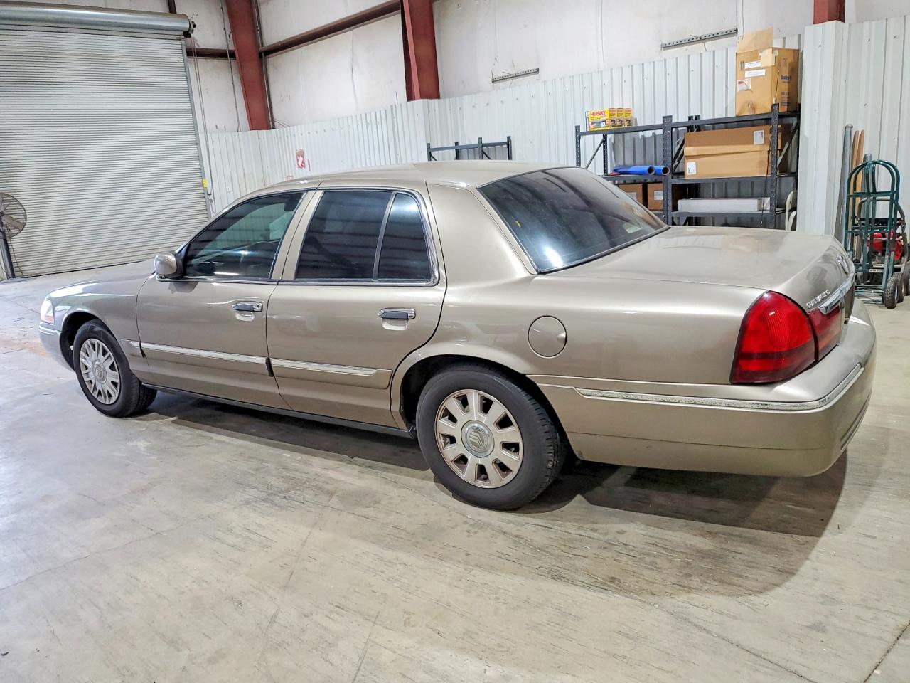 2005 MERCURY GRAND MARQUIS GS photo 4