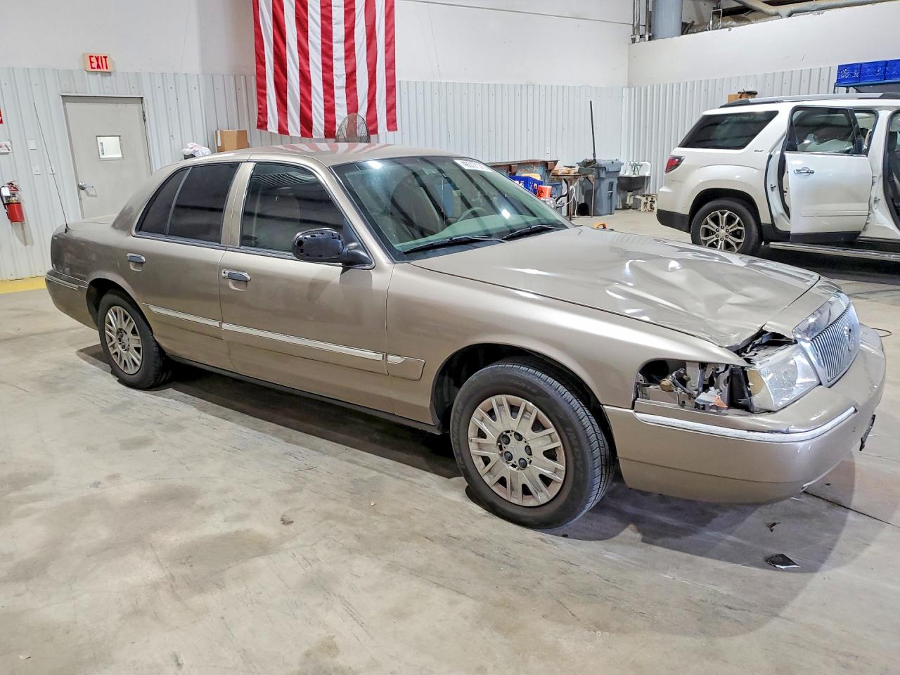 2005 MERCURY GRAND MARQUIS GS photo 10