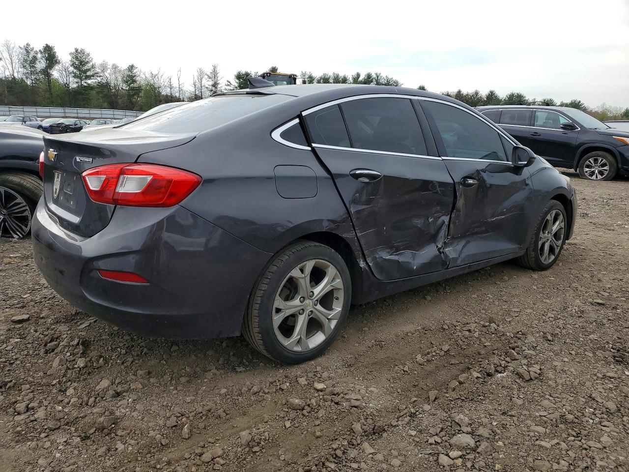 2017 CHEVROLET CRUZE PREMIER photo 5