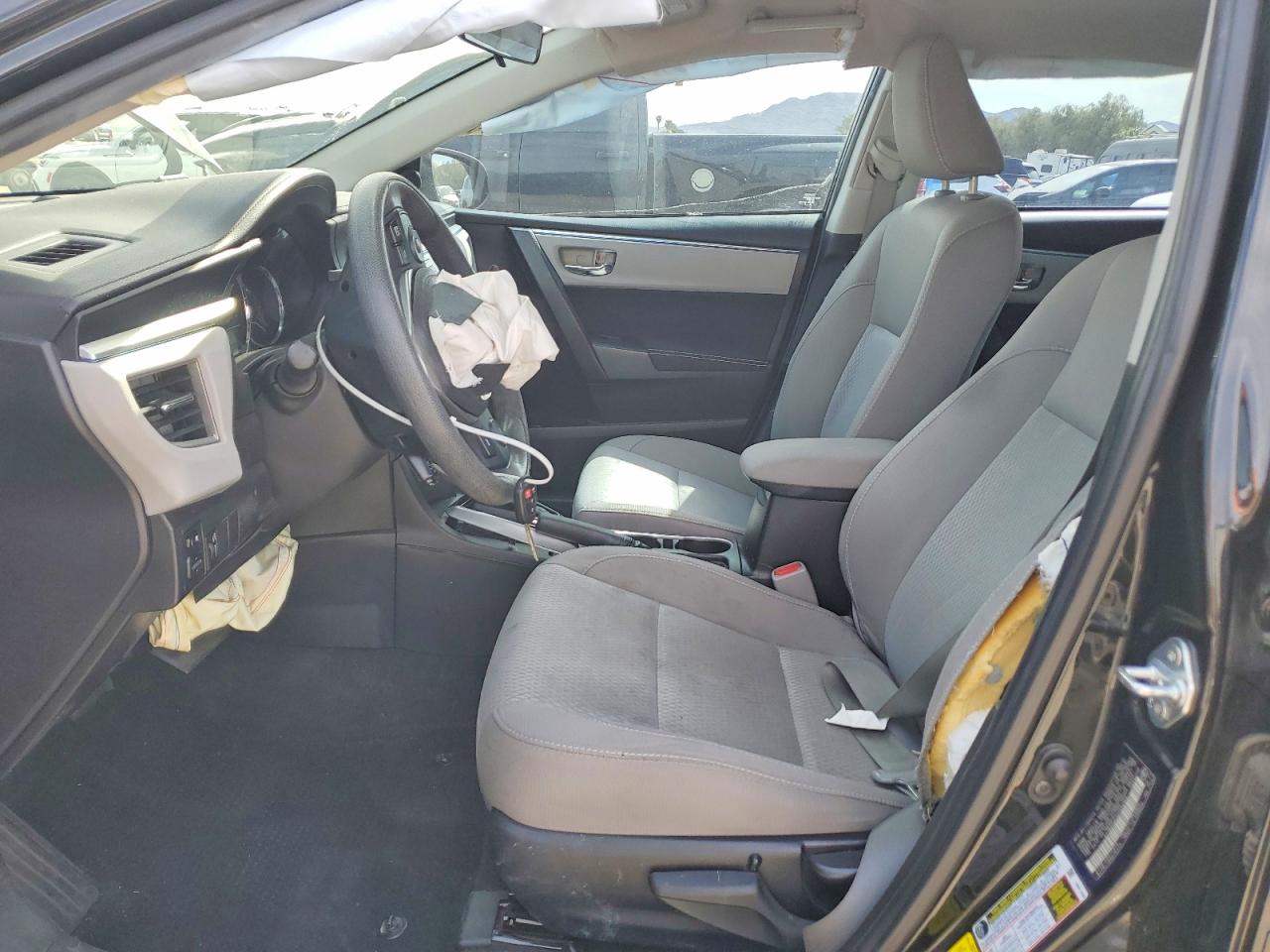 2016 TOYOTA COROLLA LE photo 7