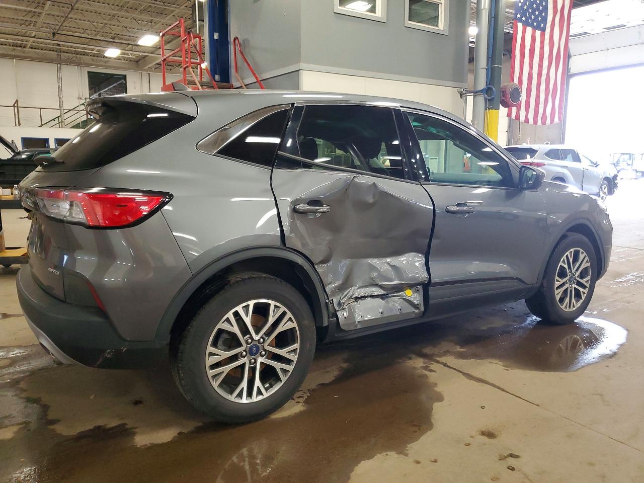 2022 FORD ESCAPE SEL photo 3