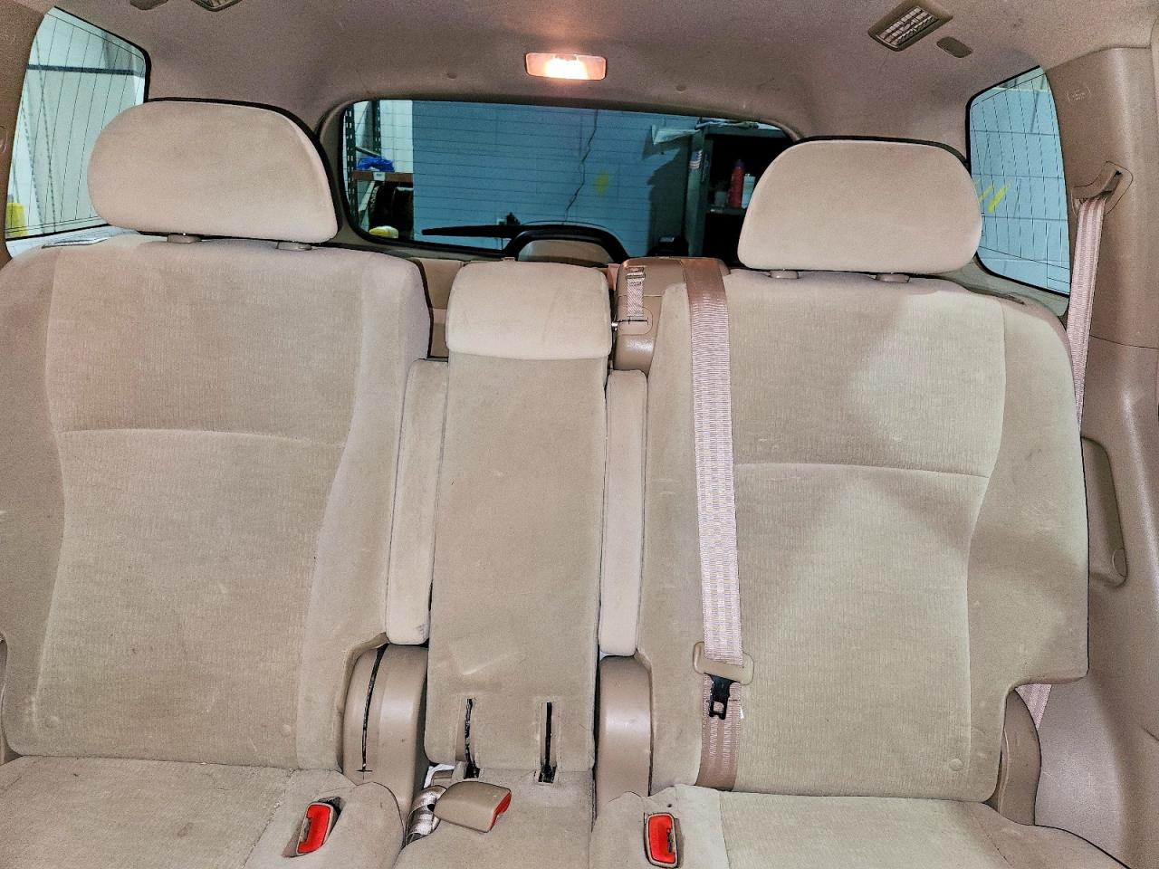 2011 TOYOTA HIGHLANDER BASE photo 10