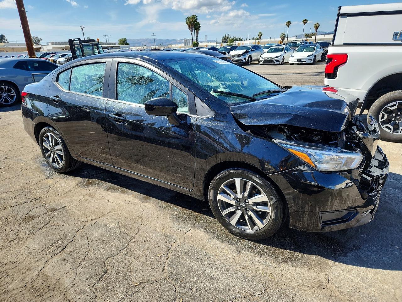 2025 NISSAN VERSA SV photo 7