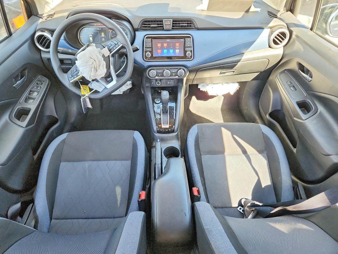 2025 NISSAN VERSA SV photo 15
