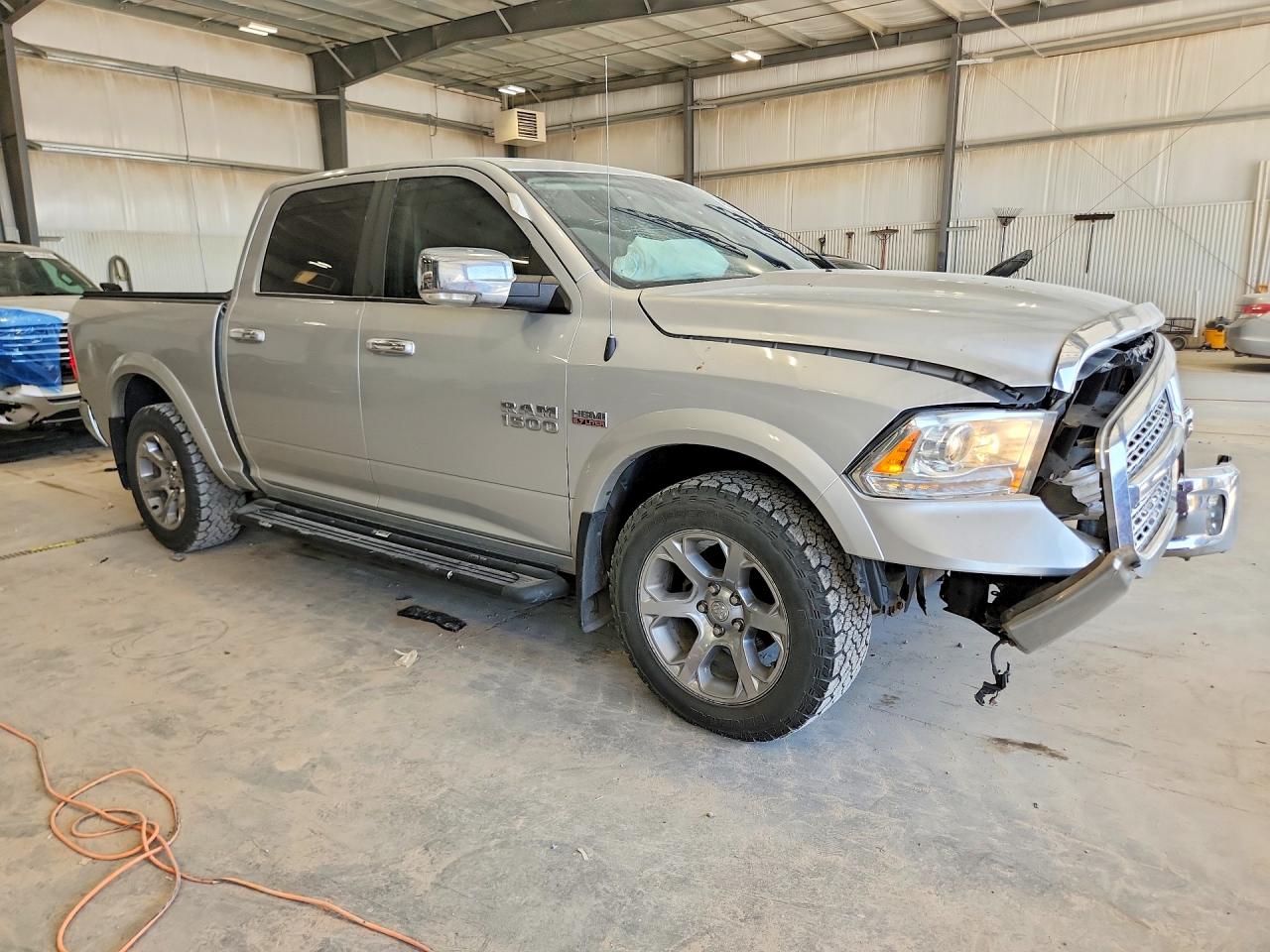 2014 RAM 1500 LARAMIE photo 7