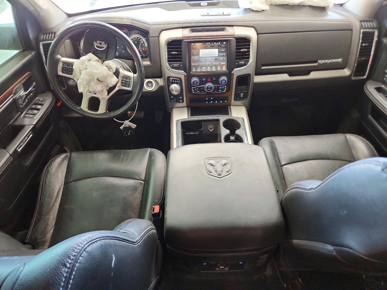 2014 RAM 1500 LARAMIE photo 15