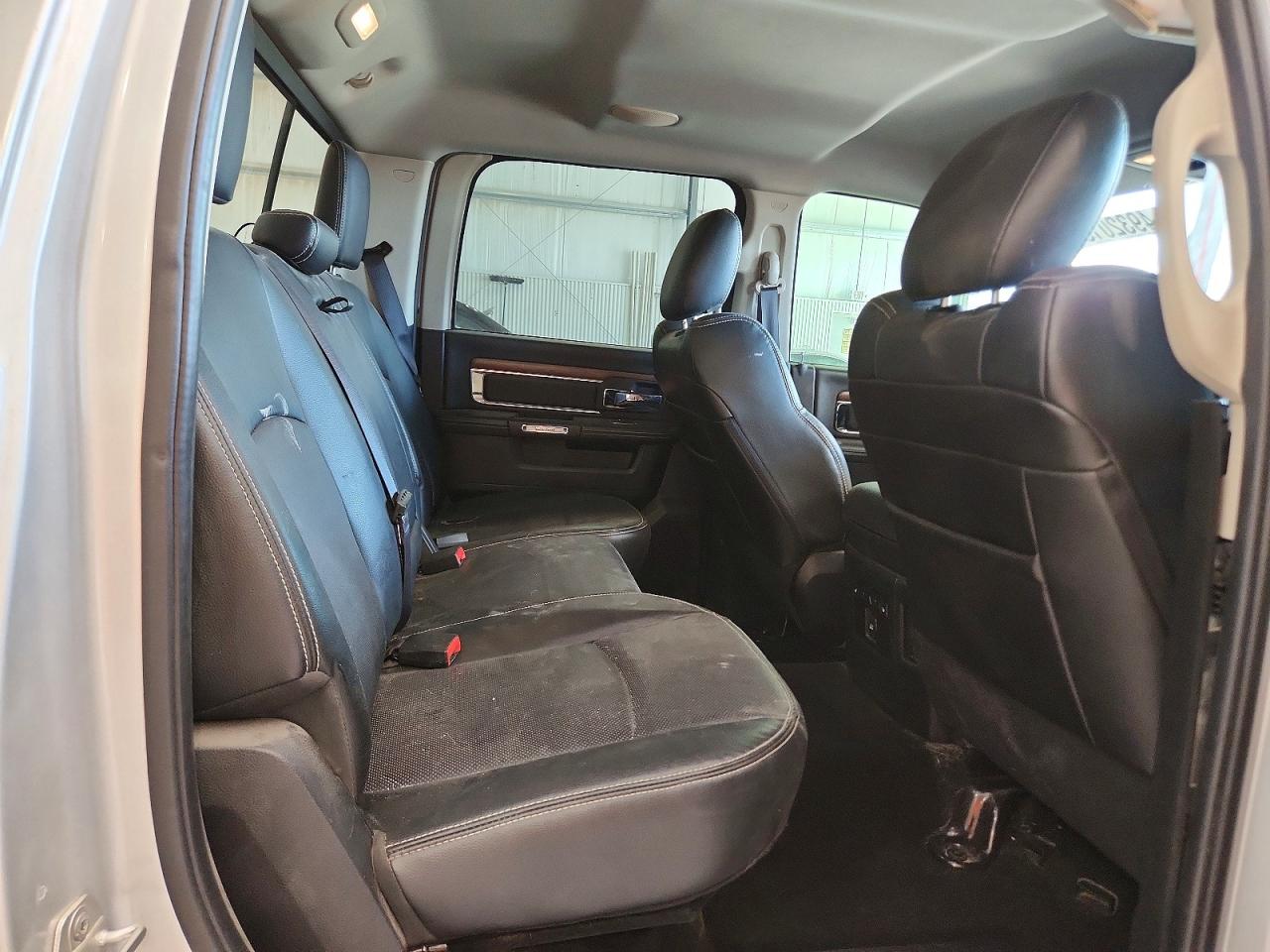 2014 RAM 1500 LARAMIE photo 19