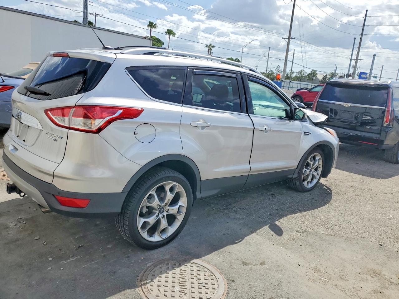 2015 FORD ESCAPE TITANIUM photo 3