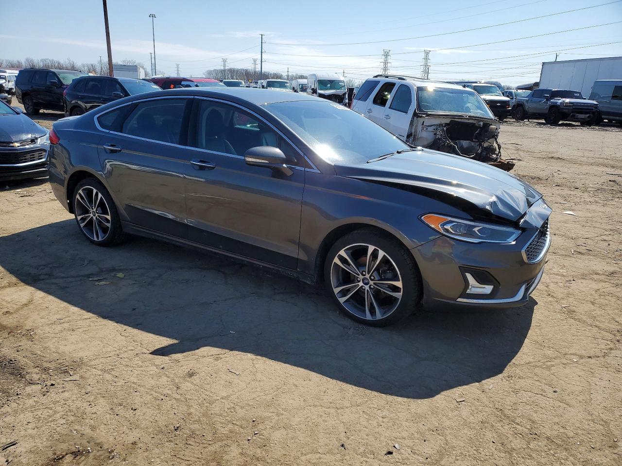 2019 FORD FUSION TITANIUM photo 4