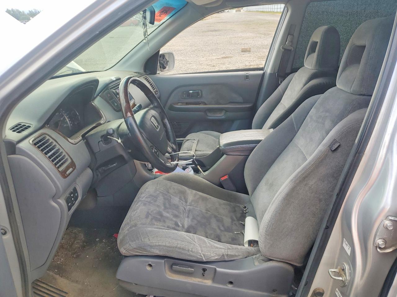 2004 HONDA PILOT EX photo 19