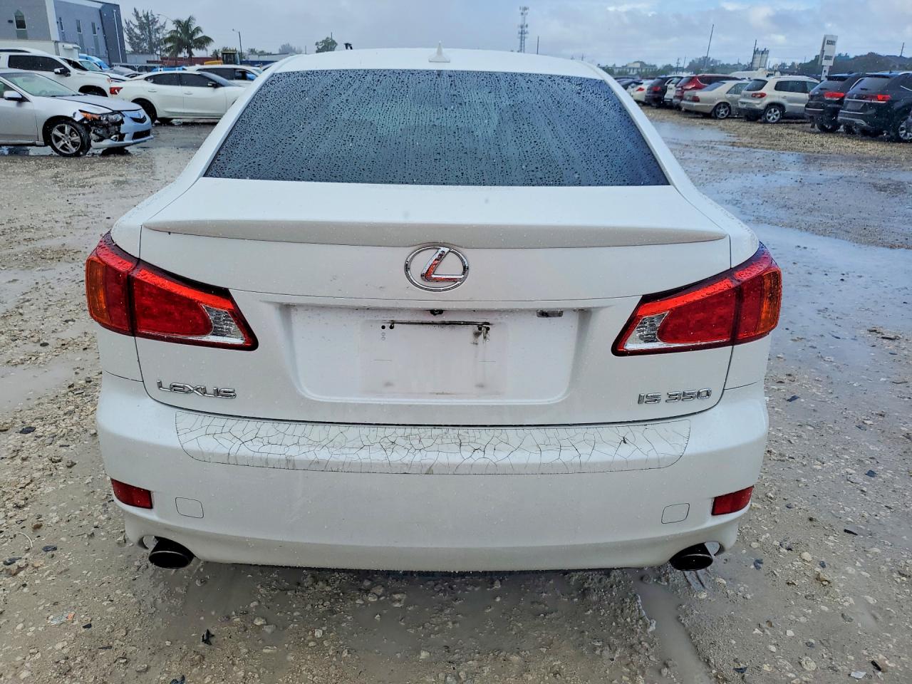 2009 LEXUS IS 350 photo 11