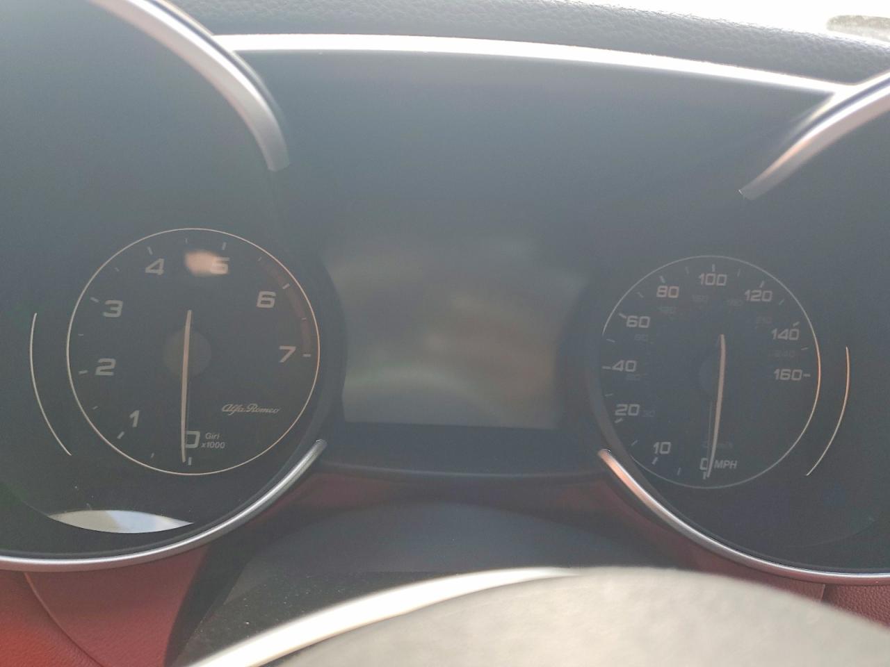 2019 ALFA ROMEO GIULIA photo 17
