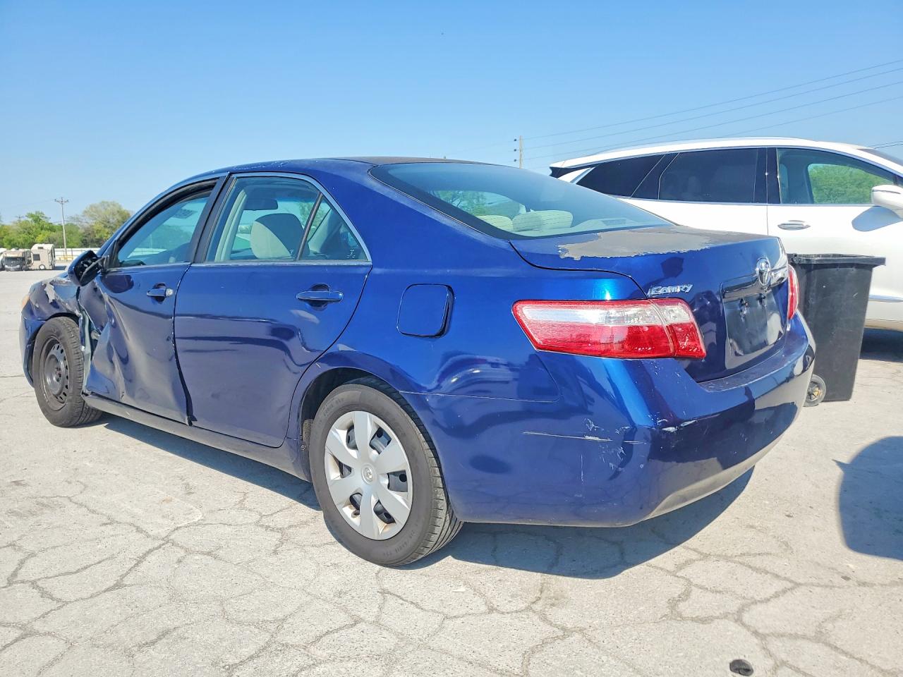 2008 TOYOTA CAMRY LE photo 4