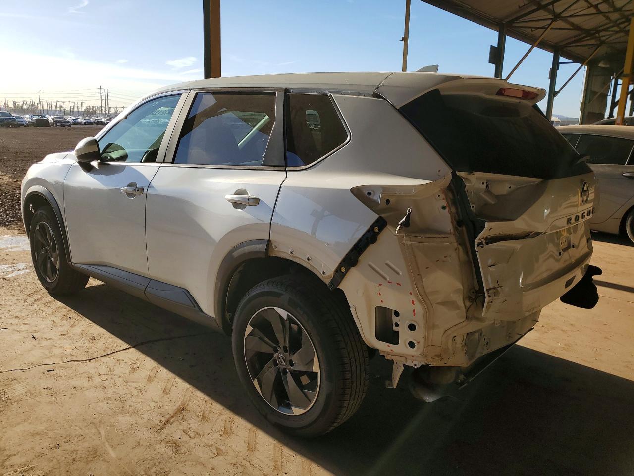 2025 NISSAN ROGUE SV photo 4