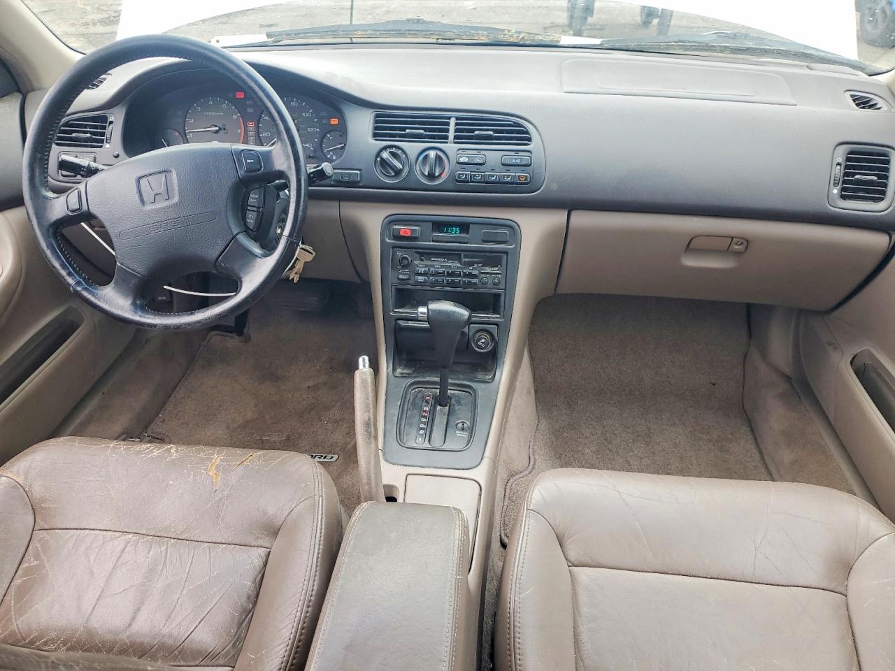 1996 HONDA ACCORD EX photo 8