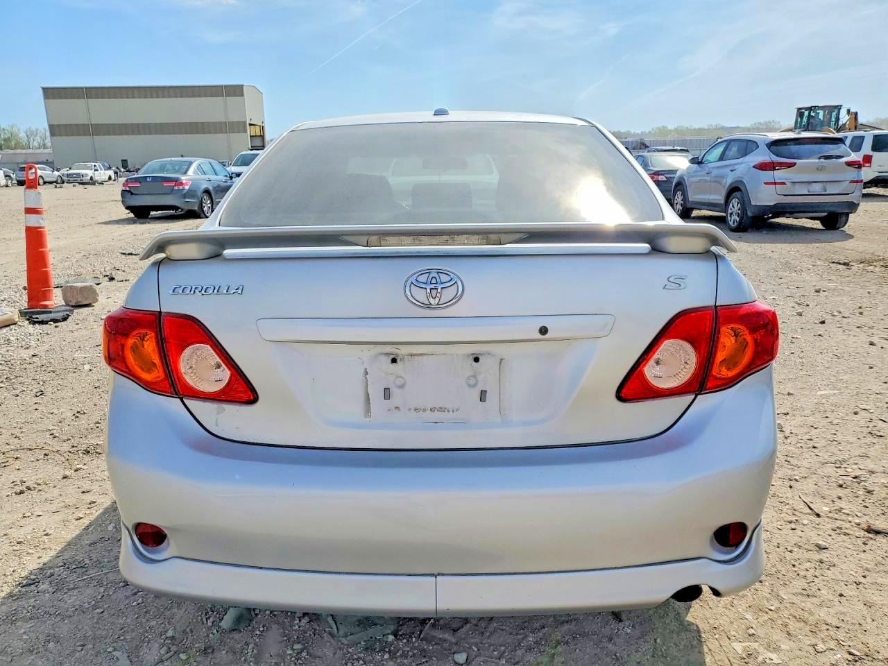 2009 TOYOTA COROLLA S photo 6