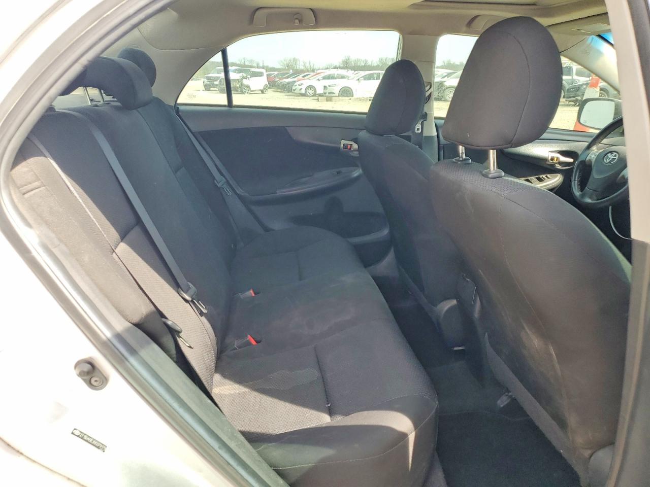 2009 TOYOTA COROLLA S photo 10