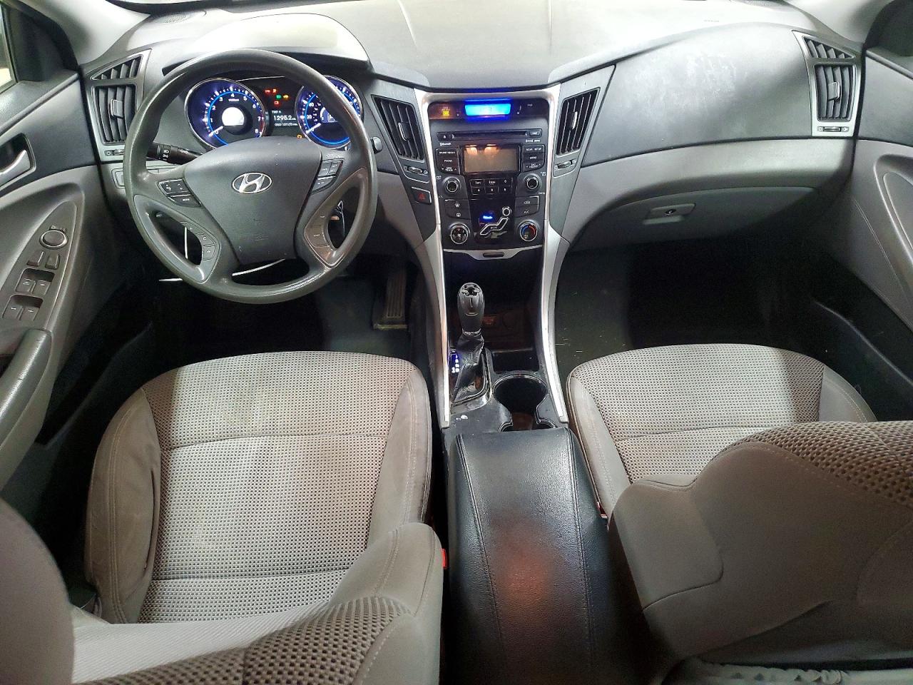 2013 HYUNDAI SONATA GLS photo 15