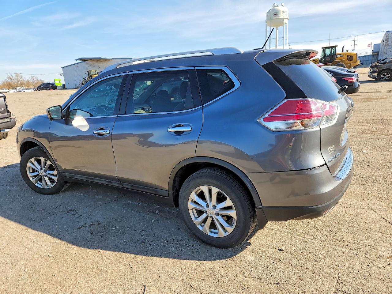 2016 NISSAN ROGUE SV photo 3