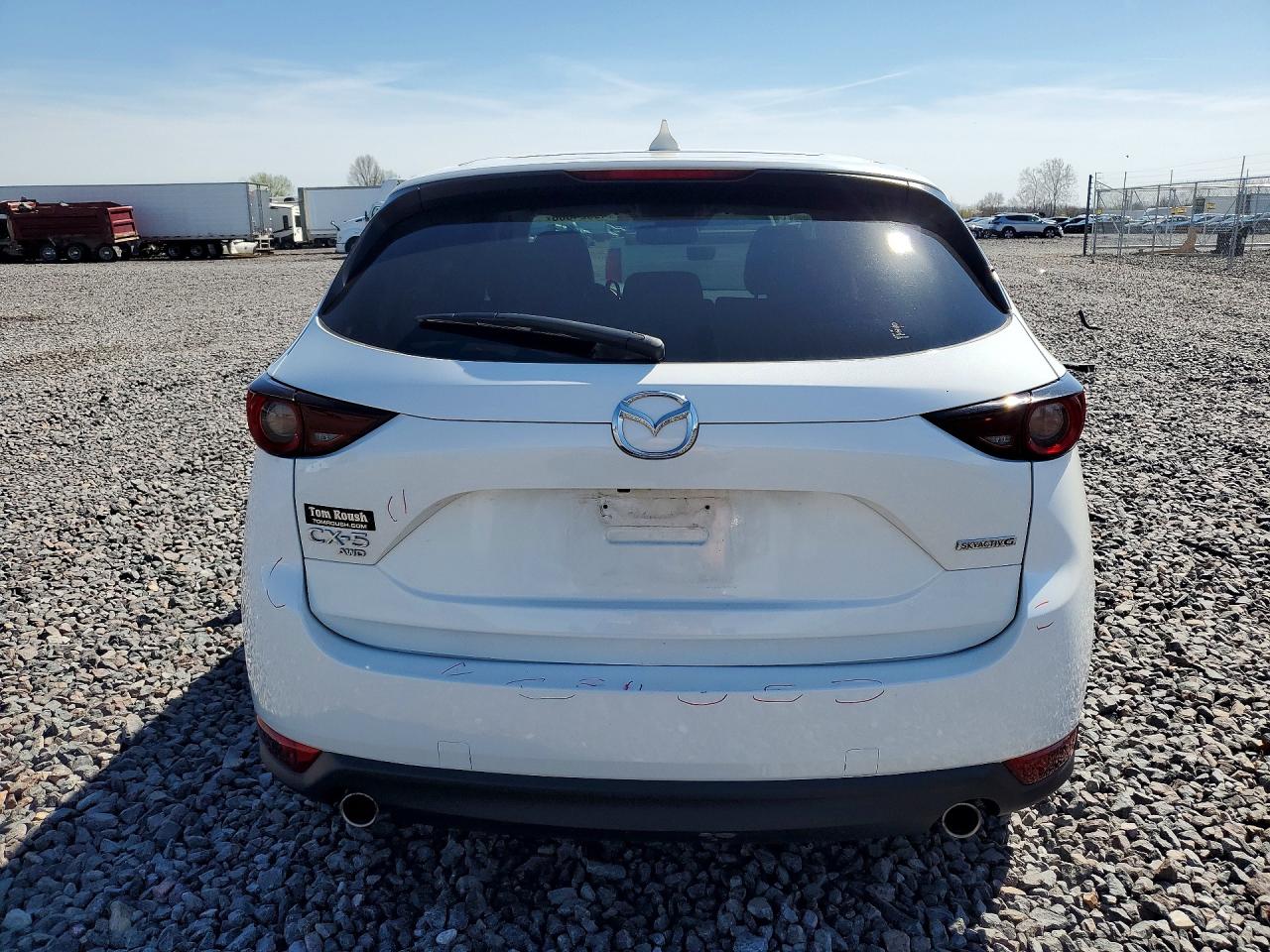 2020 MAZDA CX-5 TOURING photo 11