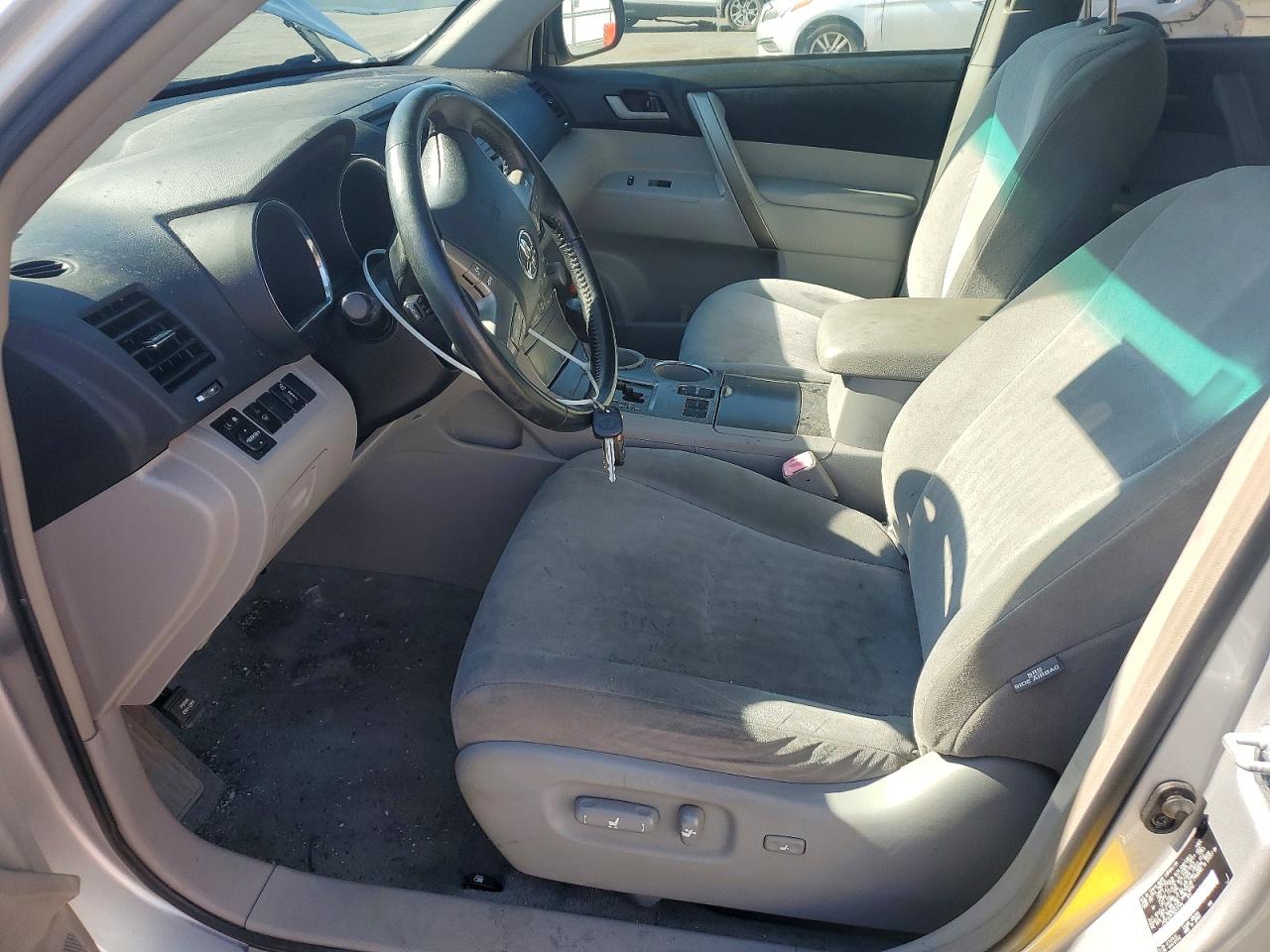 2008 TOYOTA HIGHLANDER SPORT photo 19