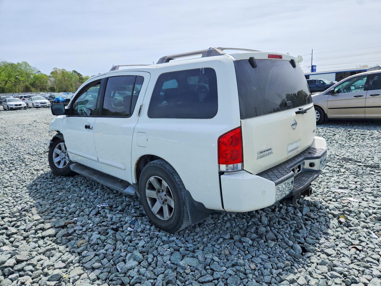 2004 NISSAN ARMADA SE photo 4