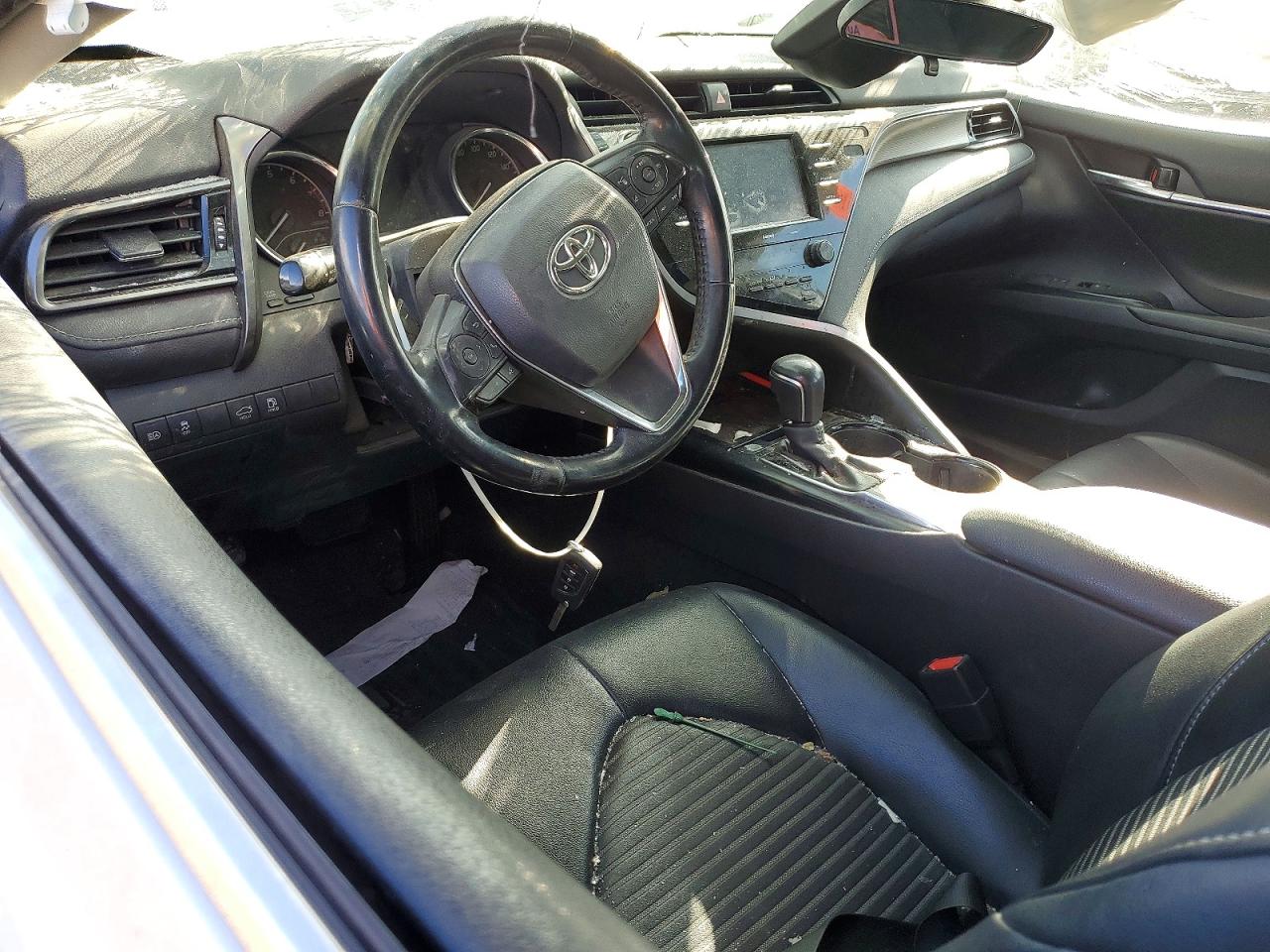 2020 TOYOTA CAMRY SE photo 15