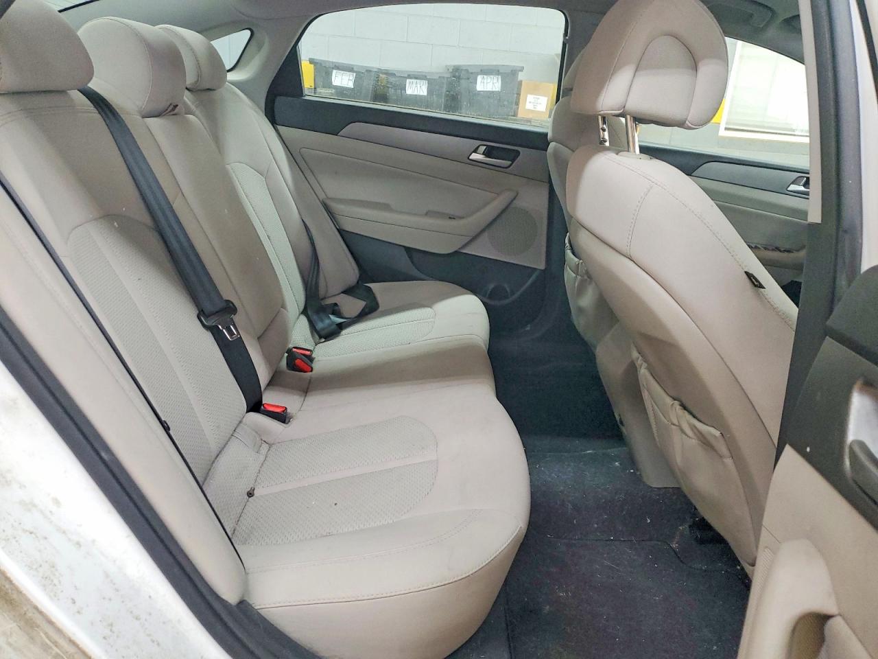 2015 HYUNDAI SONATA SE photo 10