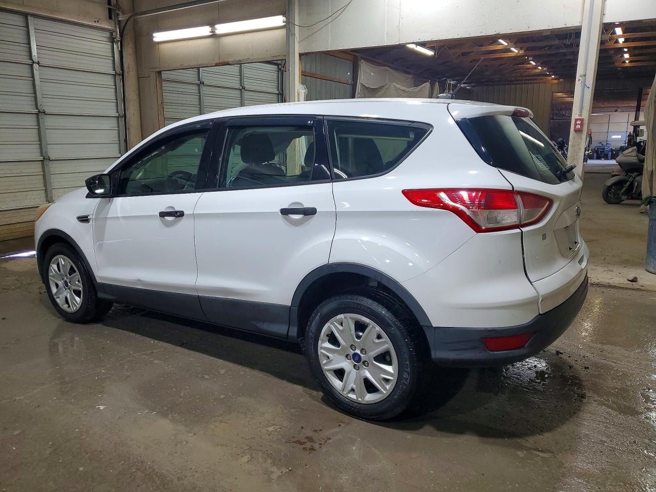2016 FORD ESCAPE S photo 4
