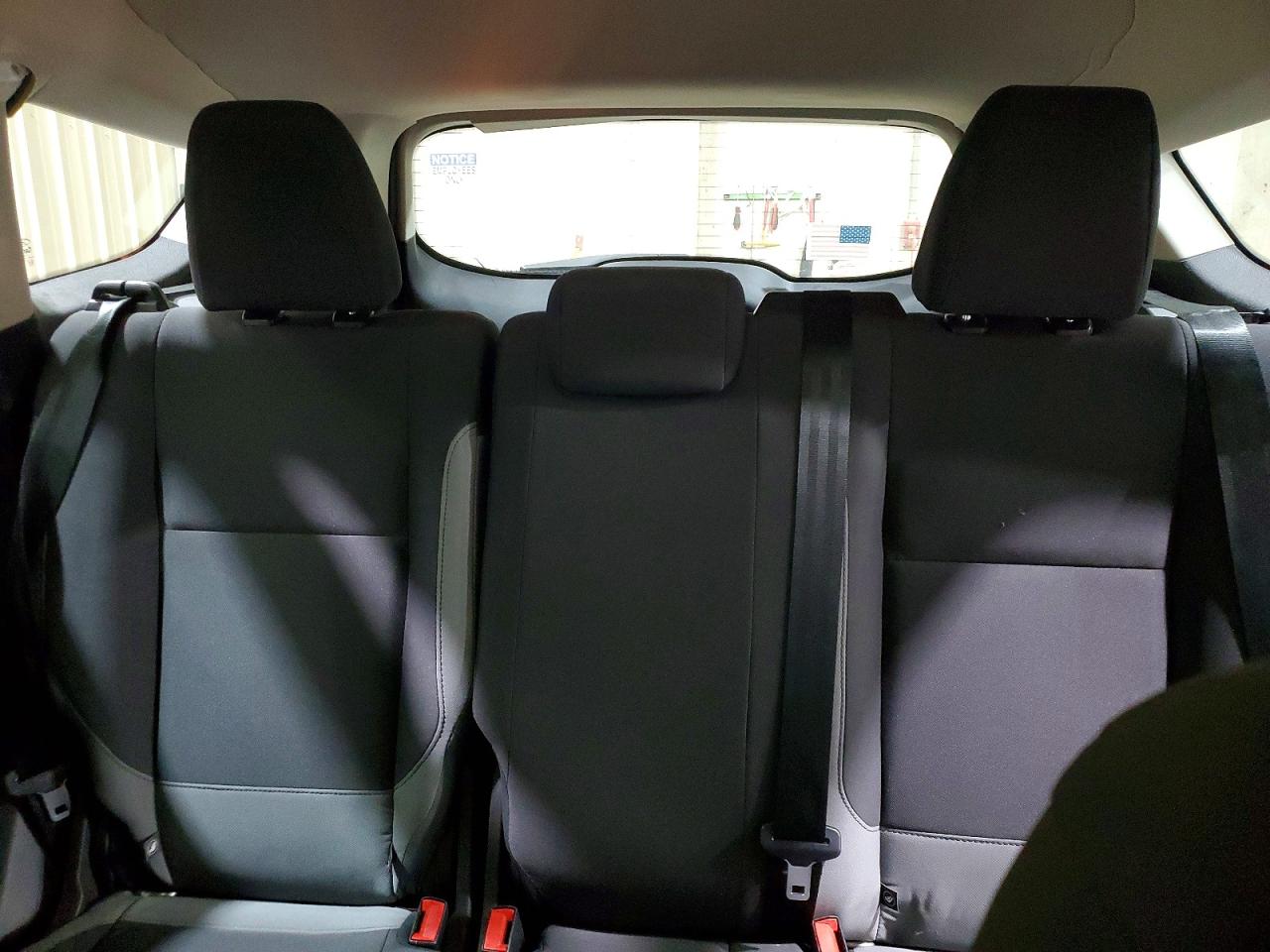 2016 FORD ESCAPE S photo 28