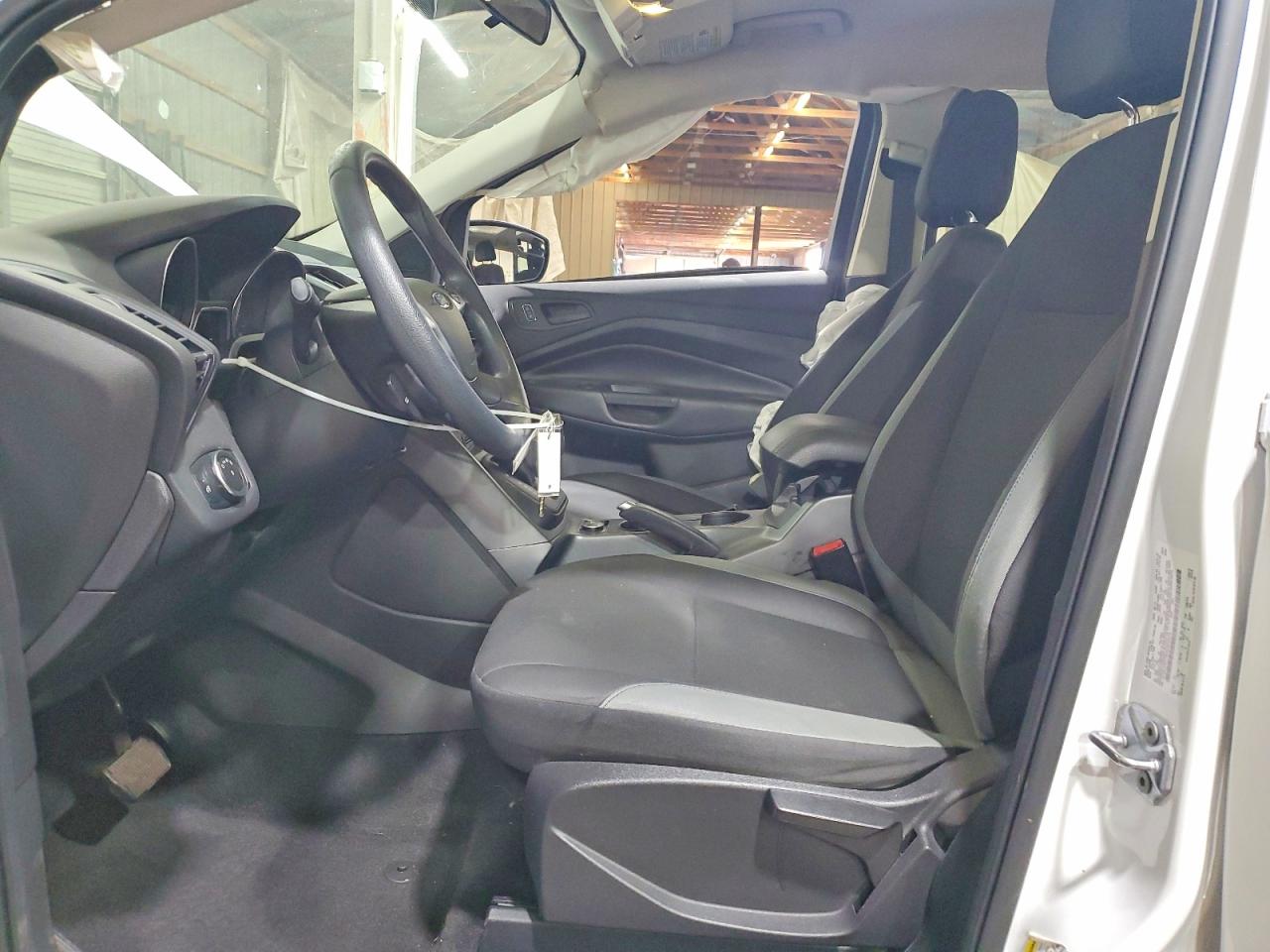 2016 FORD ESCAPE S photo 19