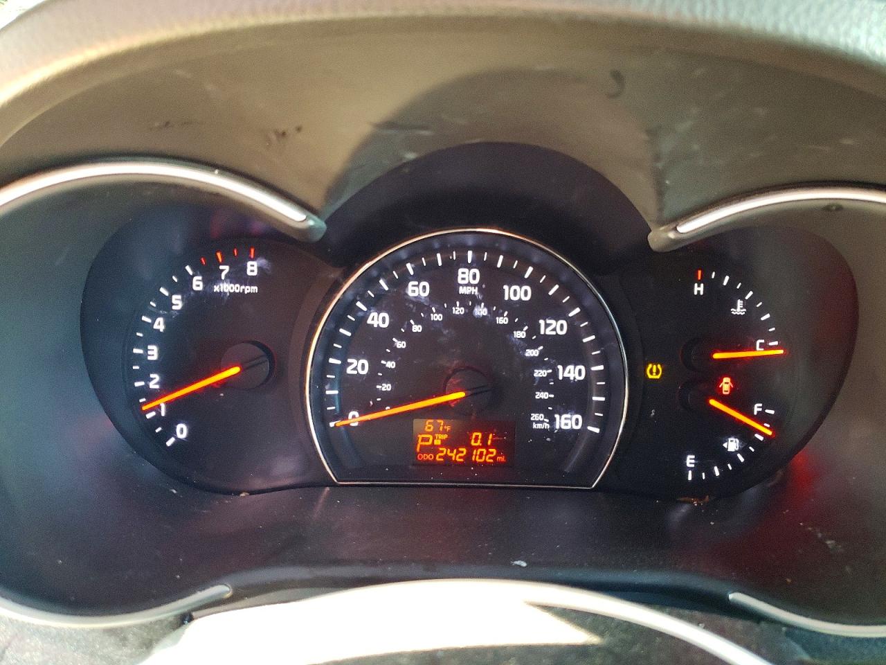 2014 KIA SORENTO LX photo 25