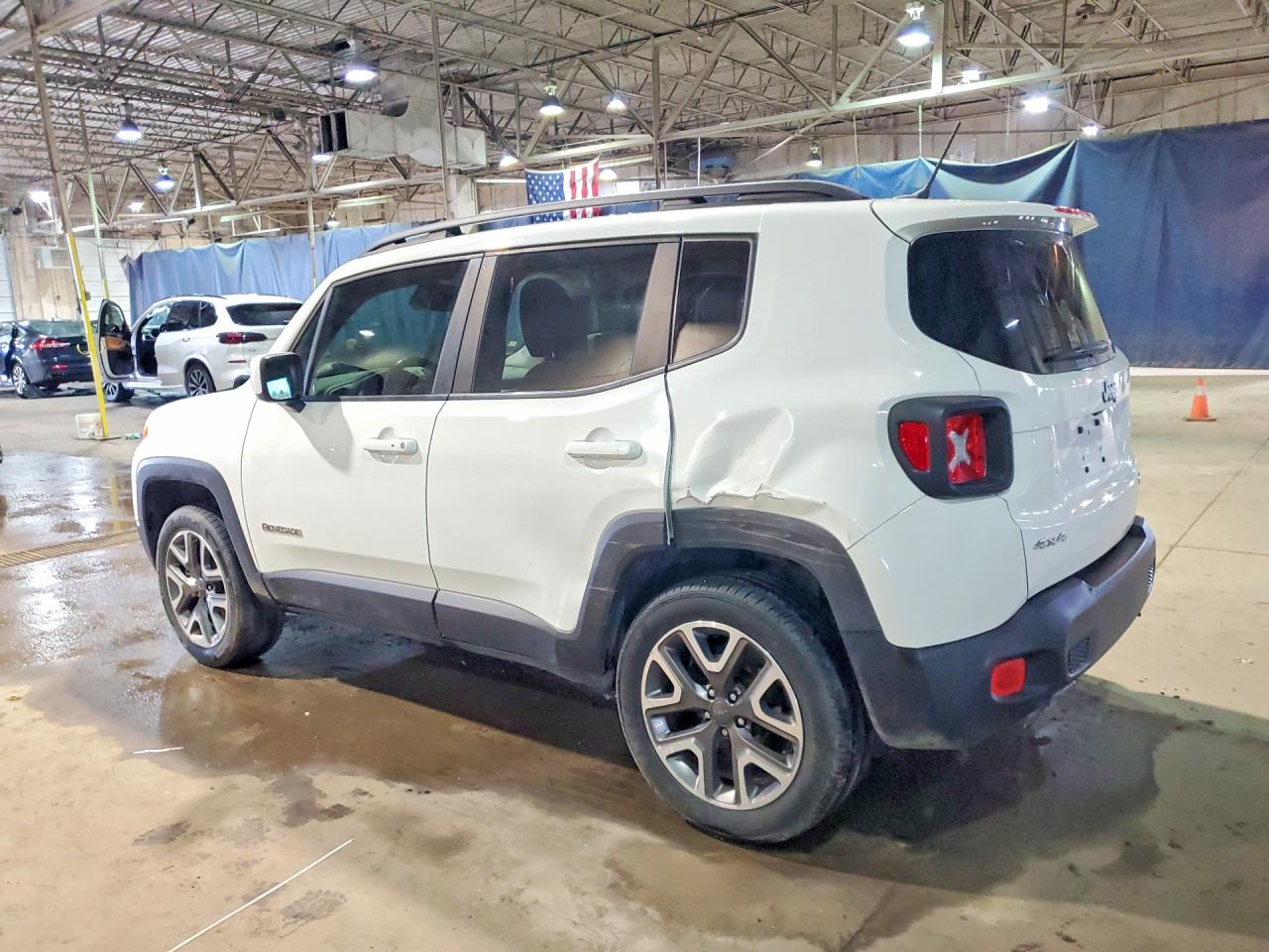2017 JEEP RENEGADE LATITUDE photo 3