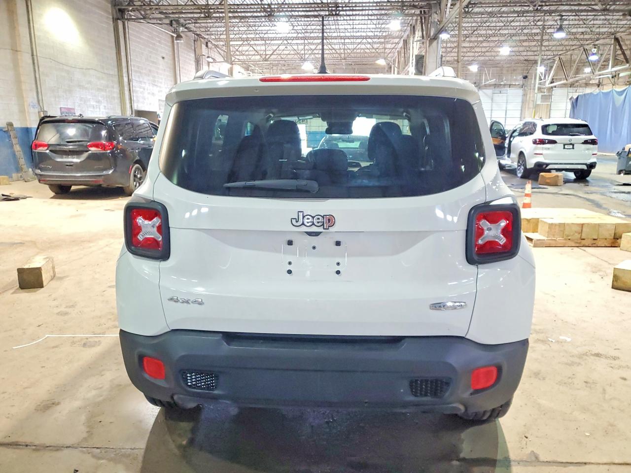 2017 JEEP RENEGADE LATITUDE photo 11