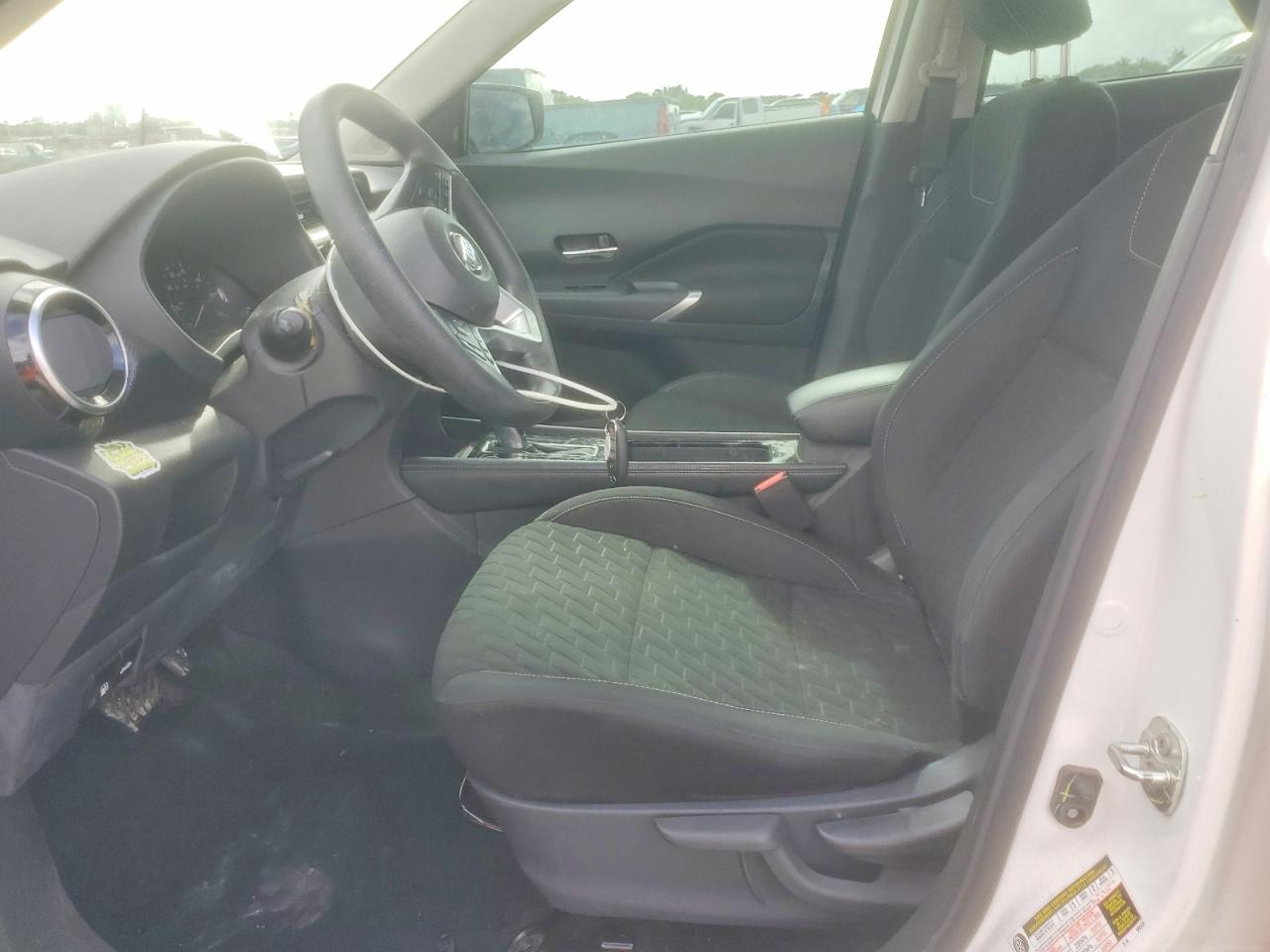 2021 NISSAN KICKS SV photo 13