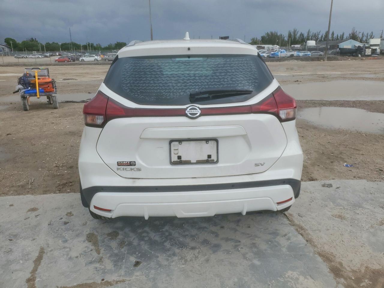 2021 NISSAN KICKS SV photo 11