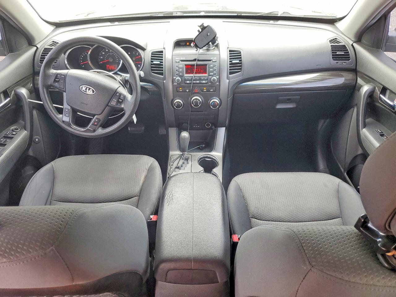 2013 KIA SORENTO LX photo 8