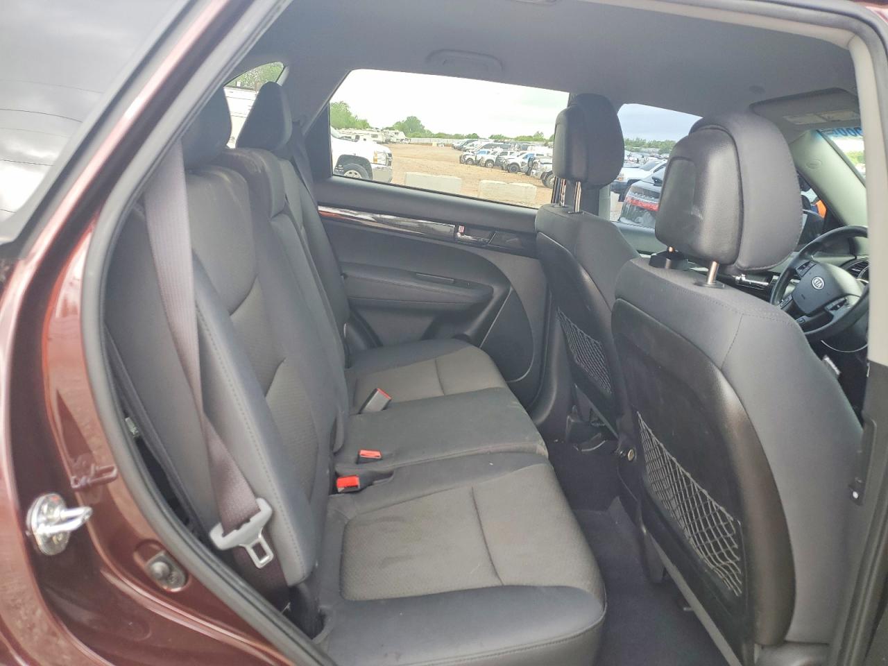 2013 KIA SORENTO LX photo 11