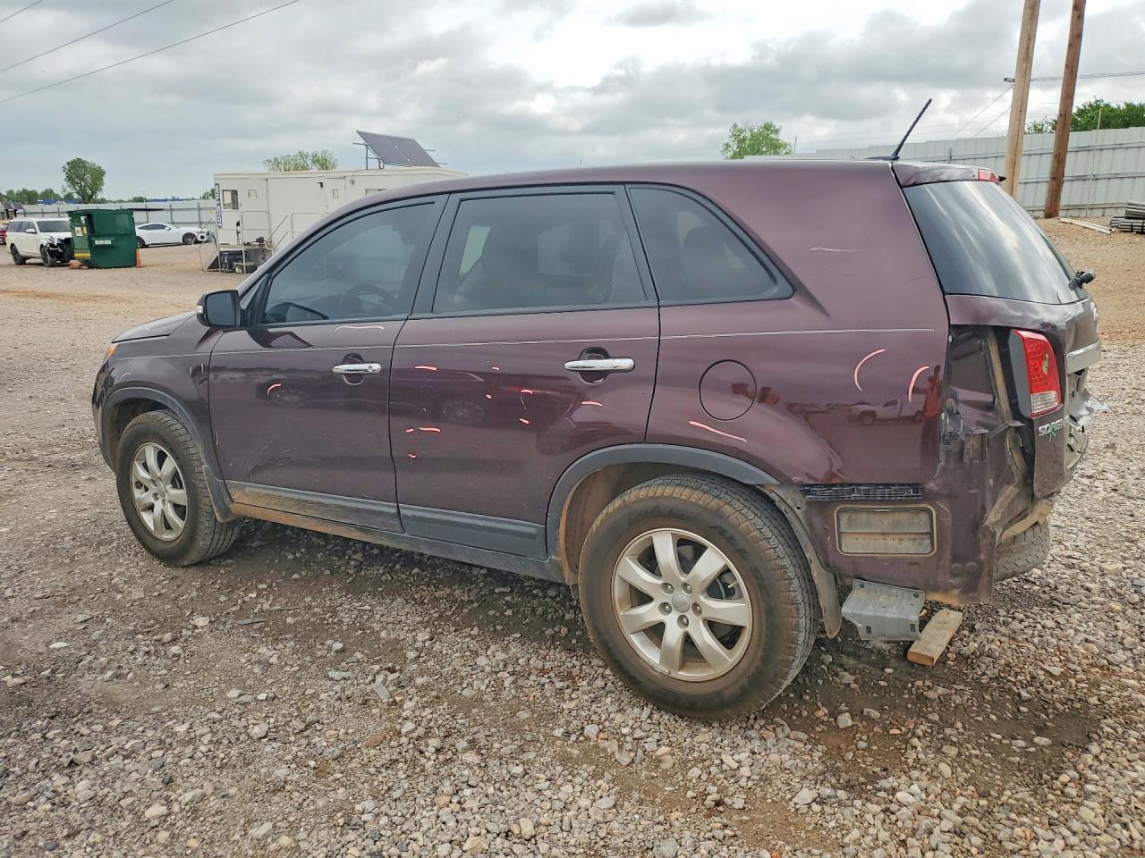 2013 KIA SORENTO LX photo 2