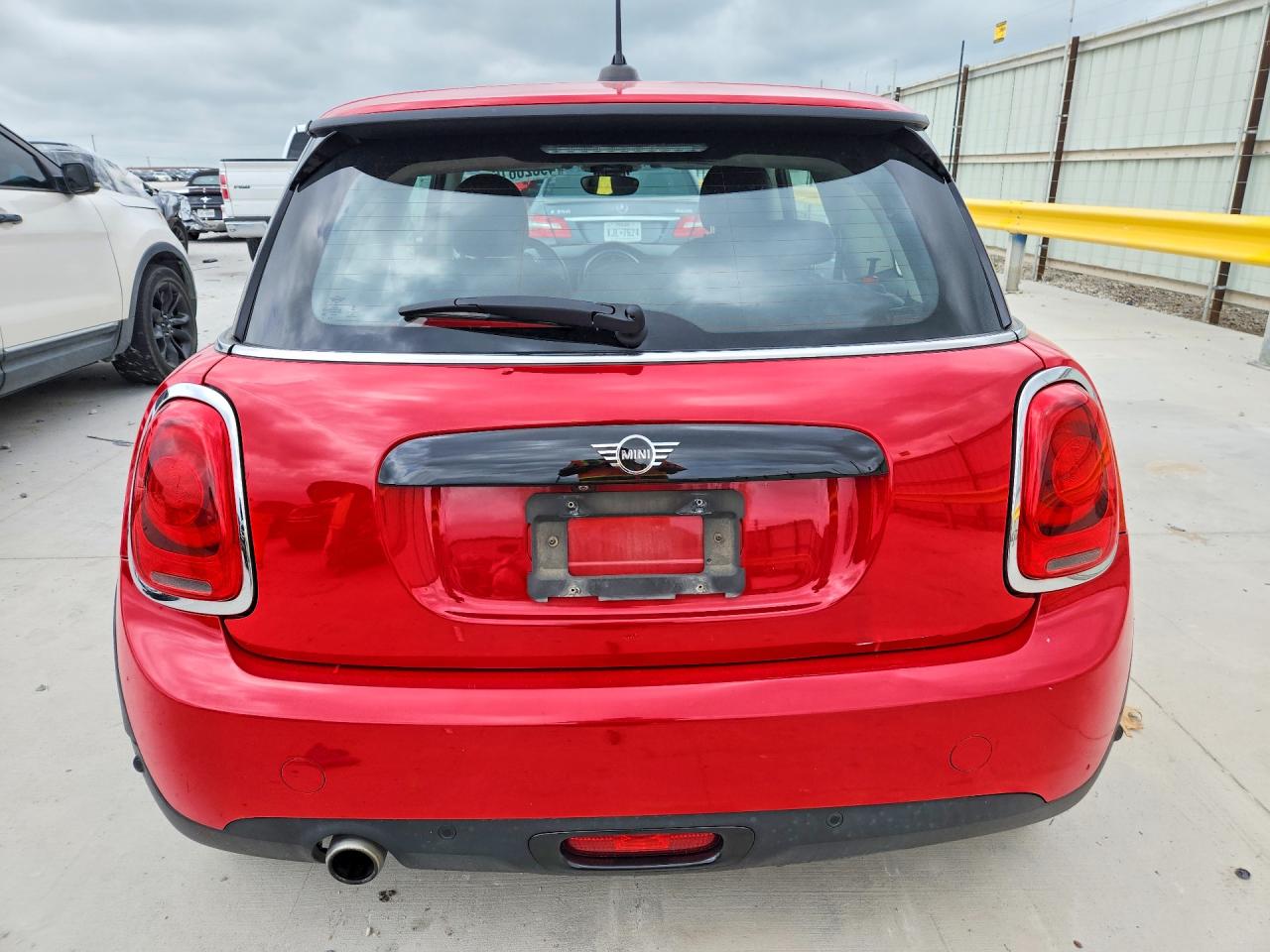 2019 MINI COOPER photo 6