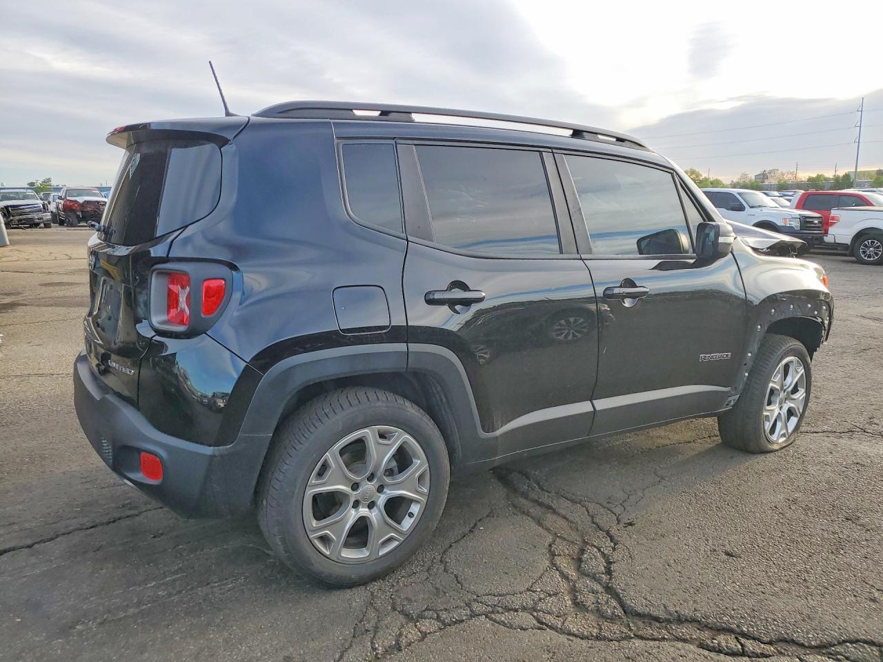 2019 JEEP RENEGADE LIMITED photo 7