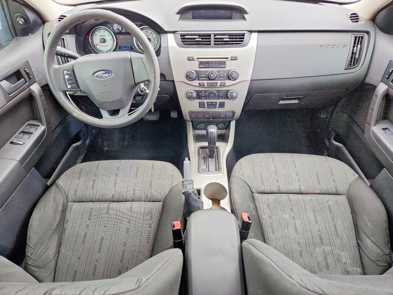 2008 FORD FOCUS SE photo 8
