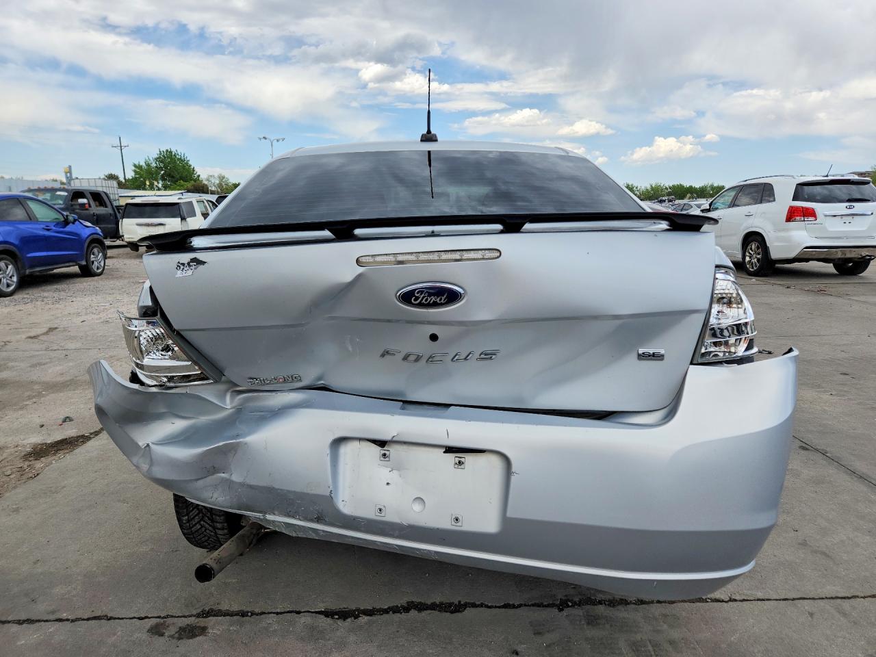 2008 FORD FOCUS SE photo 6