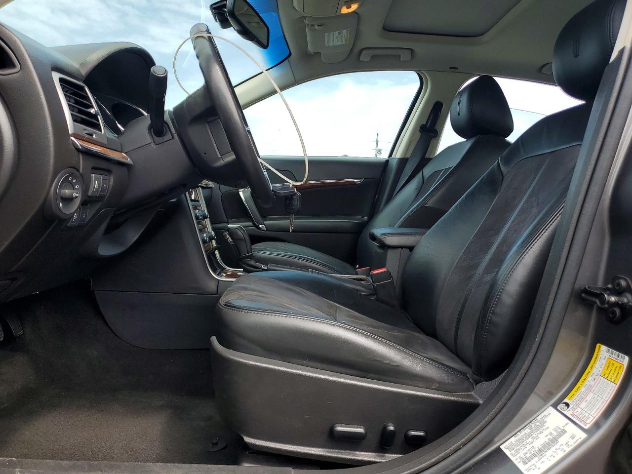 2011 LINCOLN MKZ photo 7